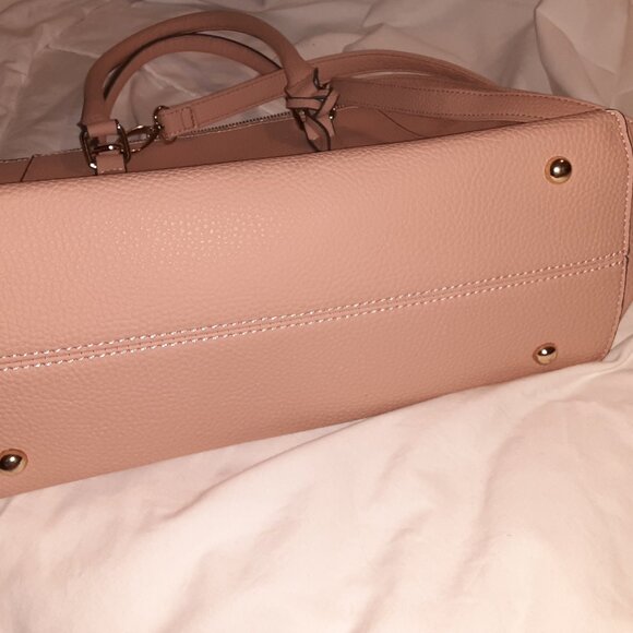 NWOT Just Fab Structured Vegan Leather Handbag And Charm Blush/Light Peach - Picture 4 of 8